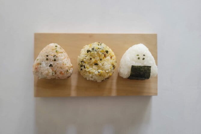 Kamakura Small Group Onigiri Making and Sake Tasting in Sake Bar - Location and Accessibility
