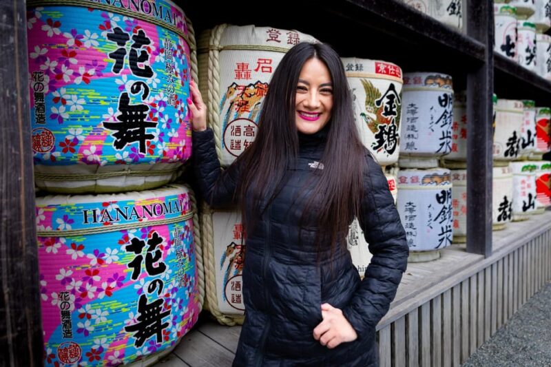 Kamakura Tour With Pro Photographer: Tsurugaoka Shrine - Professional Photography Services