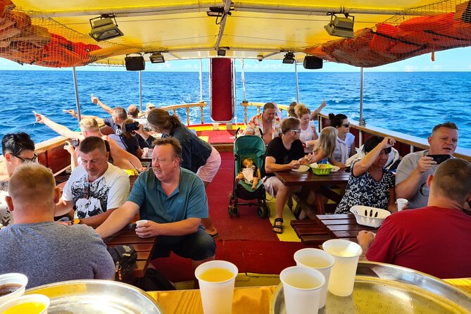 Kamenjak Boat Tour From Medulin With Sandra Boat - Onboard Lunch and Drinks