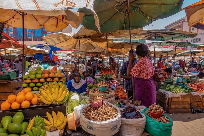 Kampala City Guided Walking Tour With Kabaka'S Palace - Experiencing Ugandan Culture