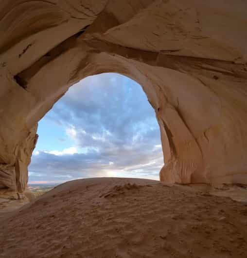 Kanab: The Great Chamber Guided Tour & Hike - The Role of Guides and Group Size