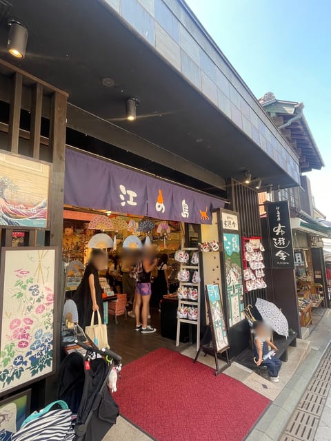 Kanagawa: Shopping & Temple Visit Tour in Enoshima Island - Cultural Significance