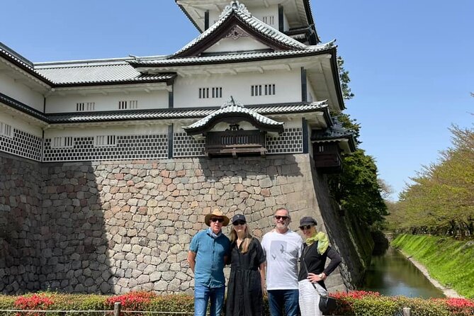 Kanazawa 6hr Full Day Tour With Licensed Guide and Vehicle - Licensed Guide