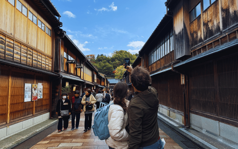 Kanazawa: Half-Day Private Tour - Garden, Castle, Geisha - Starting Location: Oyama Shrine
