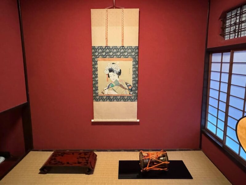 Kanazawa: Half-Day Private Tour - Garden, Castle, Geisha - Higashi Chaya District