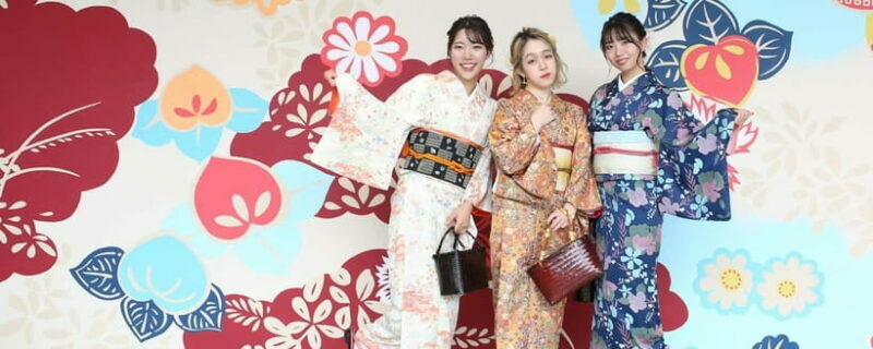 Kanazawa: Japanese Kimono Rental near Higashi Chaya District - The Essence of the Kimono Rental Experience