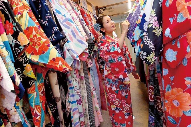 Kanazawa Kimono Experience 6 Hrs Tour With Licensed Guide - Tour Duration and Participation