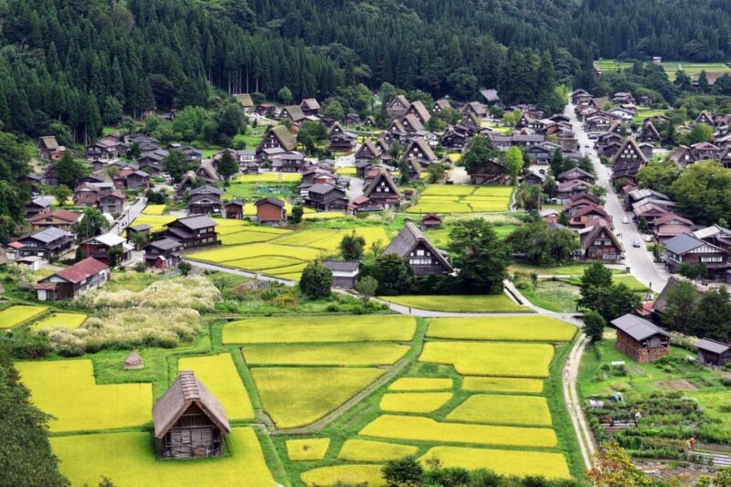 Kanazawa: Nostalgic Shirakawa-go & Kanazawa Tour - Inclusions