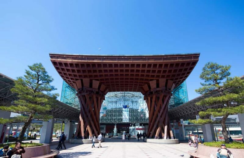 Kanazawa Private/Group Walking Tour: Local & Major Highlight - Frequently Asked Questions