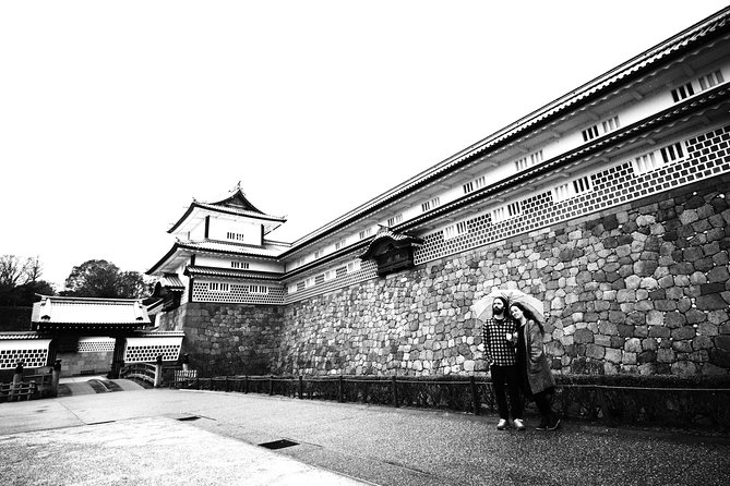 Kanazawa Private Half Day Photoshoot by Professional Photographer - Private Transportation and Hotel Pickup