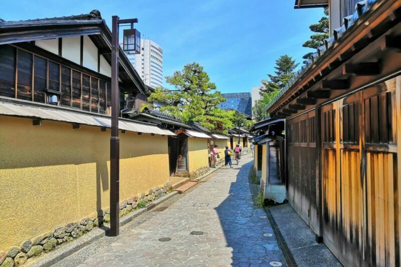 Kanazawa: Private Tour with Local Guide - What’s Included & What’s Not