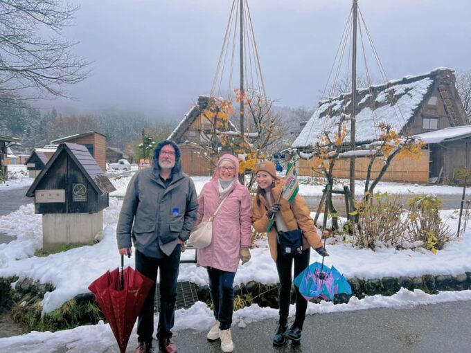 Kanazawa: World Heritage Shirakawa-go Guided Tour - What to Expect on the Tour