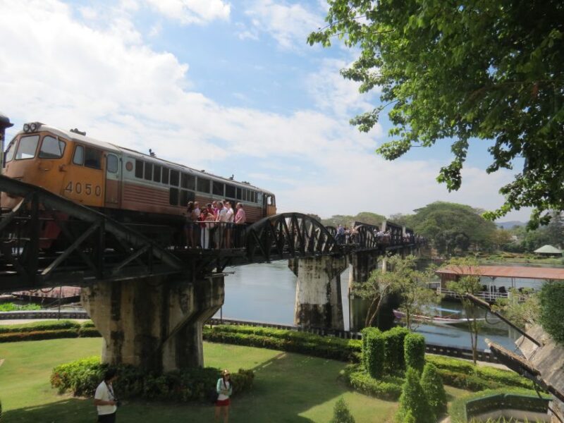 Kanchanaburi River Kwai & Hellfire Pass Private Tour - Customer Reviews and Ratings
