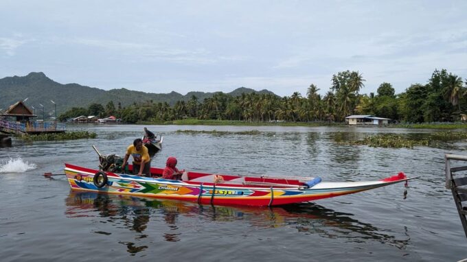 Kanchanaburi: Scenic Private Longtail Tour at River Kwai - Suitability and Precautions