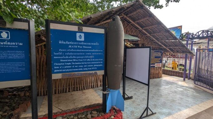 Kanchanaburi: Scenic Private Longtail Tour at River Kwai - Local Captain and Communication