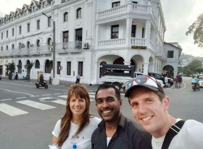 Kandy: Ambuluwawa Heights Tuk Tuk Tour with Guide - Who Should Book?