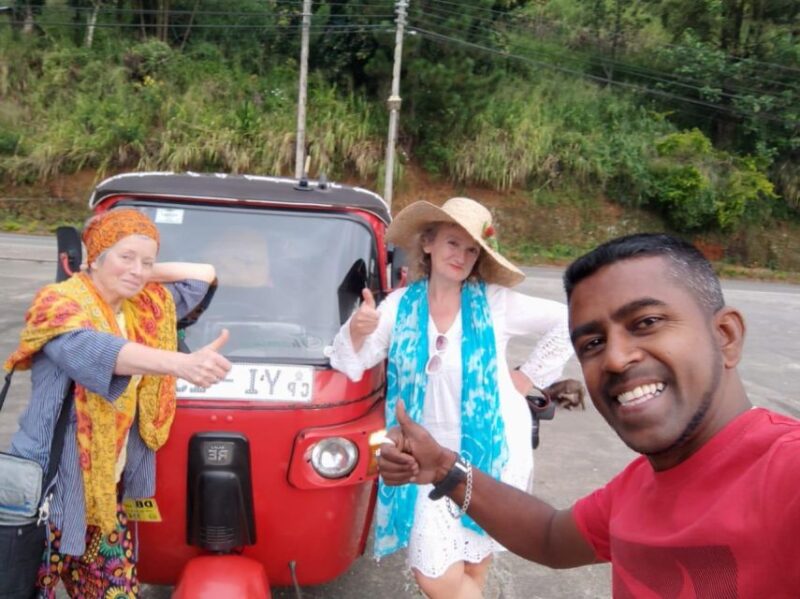 Kandy: City Tour and Sightseeing Shopping Tour by Tuk Tuk - Morning Session