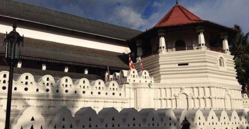 Kandy: City Tour by Tuk-Tuk! - Cultural Experiences