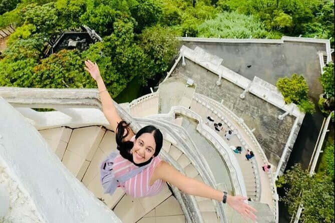 Kandy City Tour & Famous Ambuluwawa Tower with Friendly Chauffeur - FAQs