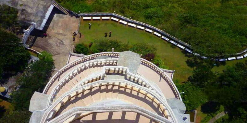 Kandy City Tour With Ambuluwawa Tower - The Sum Up