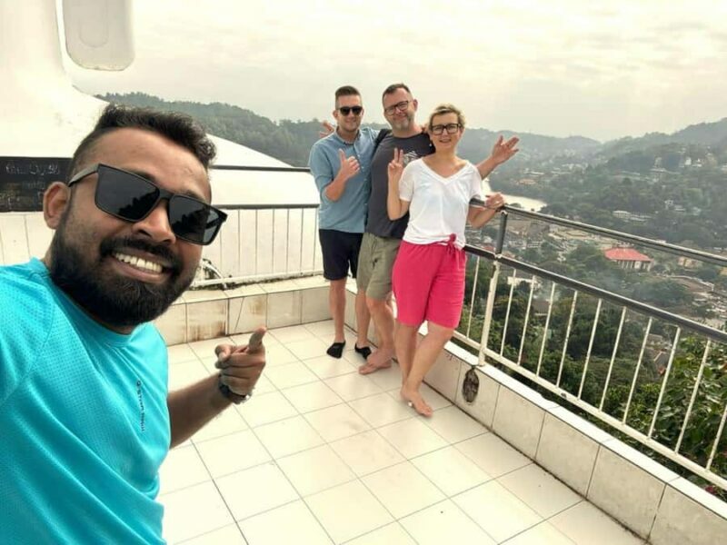 Kandy: Colonial History, War Cemetery & Royal Gardens Tour - An In-Depth Look at the Kandy Tour
