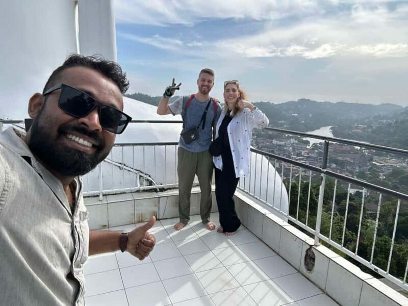 Kandy: Colonial History, War Cemetery & Royal Gardens Tour - FAQ