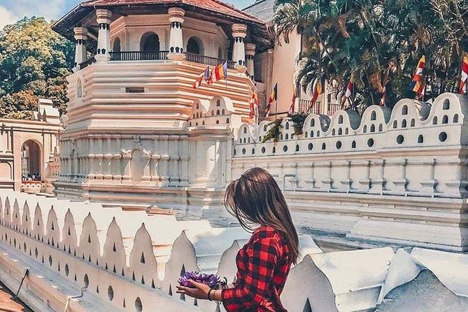 Kandy Day Tour From Colombo With Pinnawala - Pickup and Confirmation