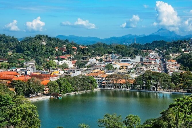 Kandy Full Day Private Tour From Dambulla/Sigiriya/Habrana - Accessibility