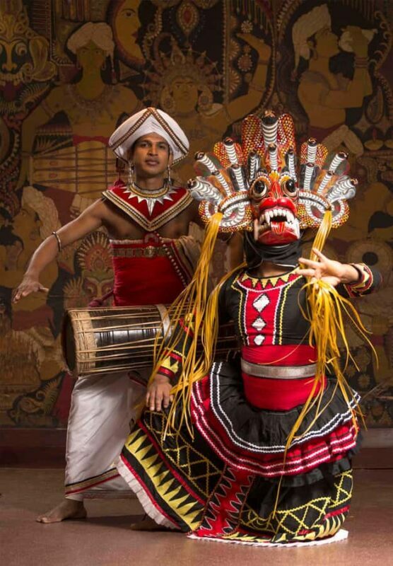 Kandy Lake Club Cultural Dance Show Experience - Who Should Consider This Tour?