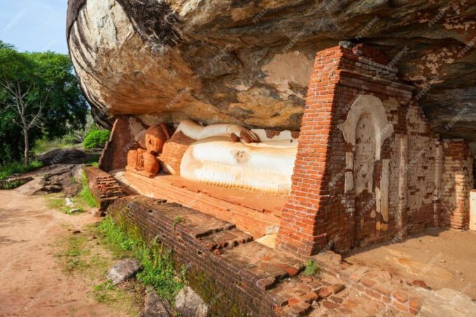 Kandy: Pidurangala Rock Sunrise and Minneriya Safari Trip - Frequently Asked Questions