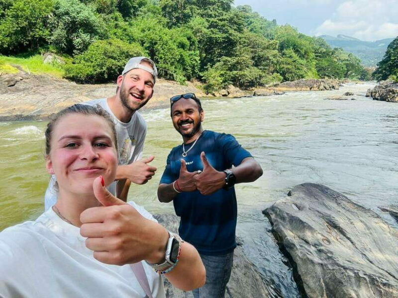 Kandy: Private Guided Tour of the City by Tuk-Tuk - Who Should Book This Tour?