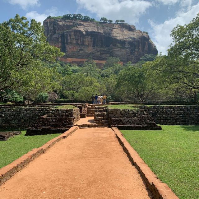 Kandy: Sigiriya Dambulla & Minneriya Park Safari Day Tour - Sigiriya Lion Rock