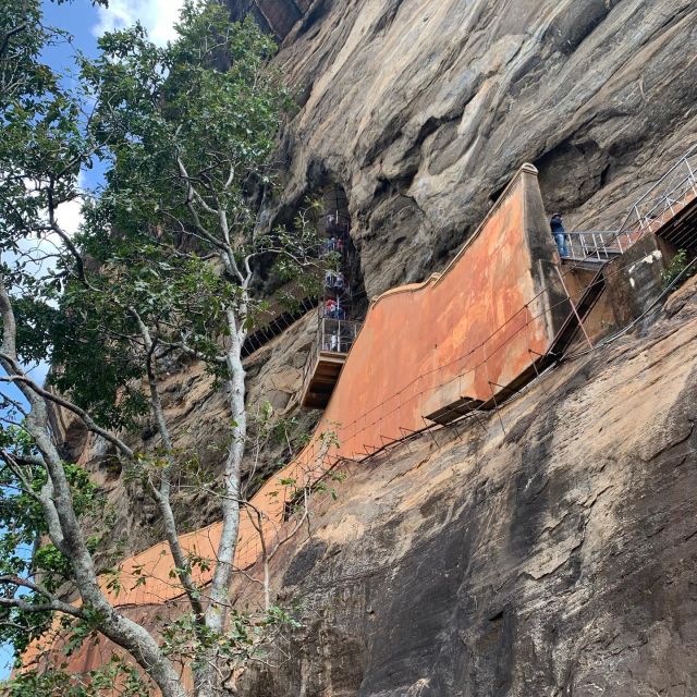 Kandy: Sigiriya Rock Dambulla and Minneriya National Park - Village Engagement and Customs