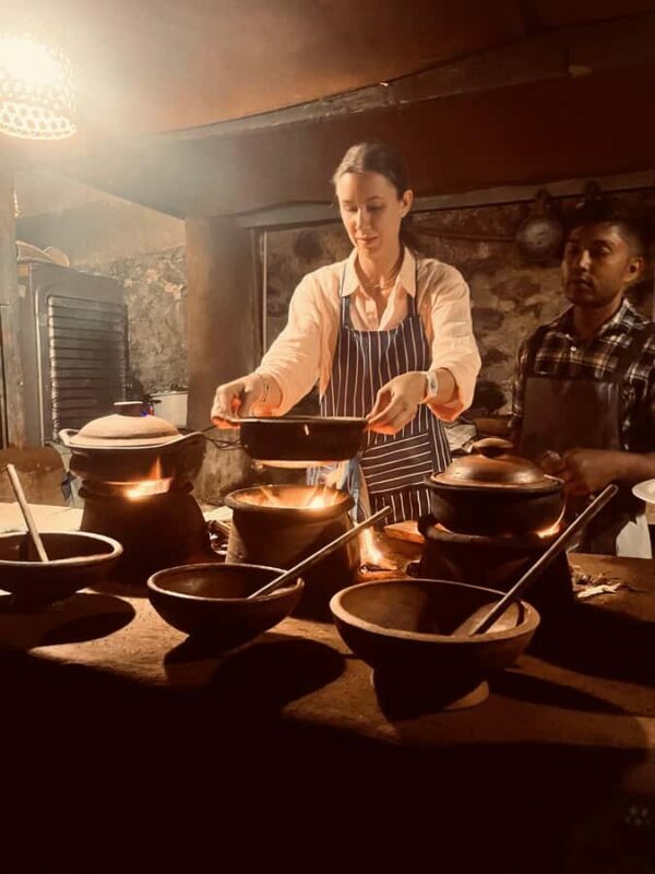 Kandy: Srilankan Cooking Class with Meal in Woodfire Kitchen - In Closing