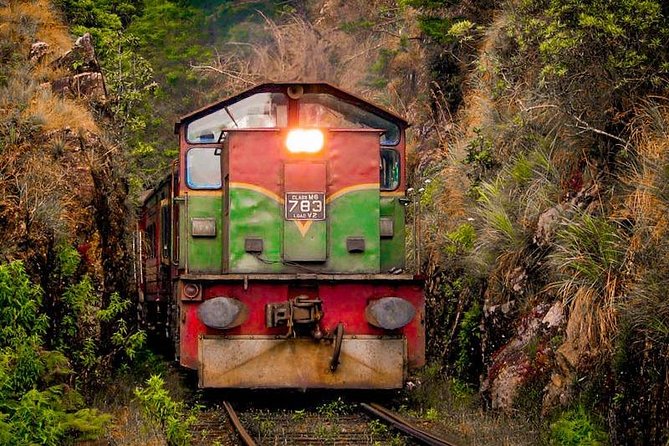 Kandy to Ella Train Ride on (Train No: 1015 Udarata Menike) - Meeting and Pickup Information