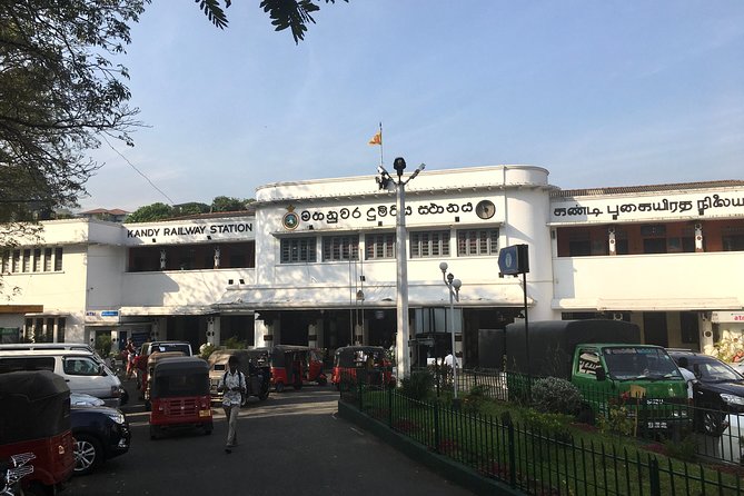 Kandy to Ella Train Tickets - Reserved Seats - Benefits for Independent Travelers