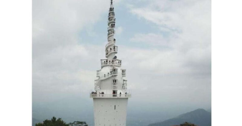 Kandy to Pinnawala Orphanage and Ambuluwawa TukTuk Day Tour - Key Points