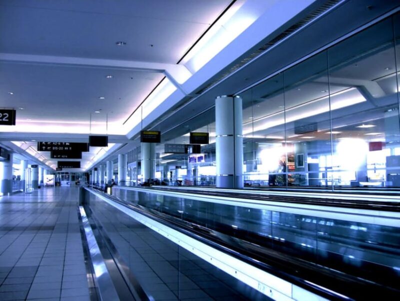 Kansai Airport (Kix) To/From Osaka/Usj Private Transfer - Flight Delay Procedures