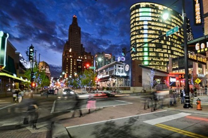 Kansas City Bar Hunt: Kansas City Crush Bar Crawl - Key Points