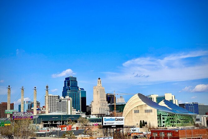 Kansas City Crossroads Art District and Westside Urban Hike - Appreciating the Vibrant Atmosphere