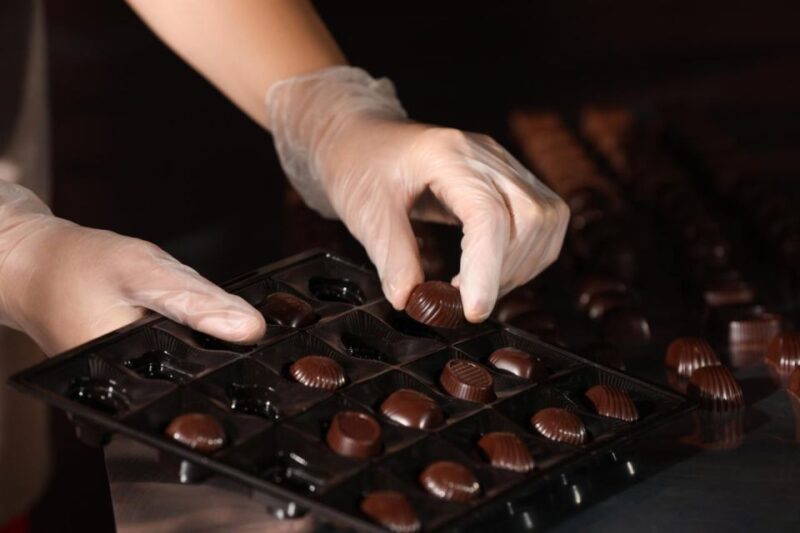 Kansas City's Sweet Escape: Chocolate & Wine Tour - Itinerary Details