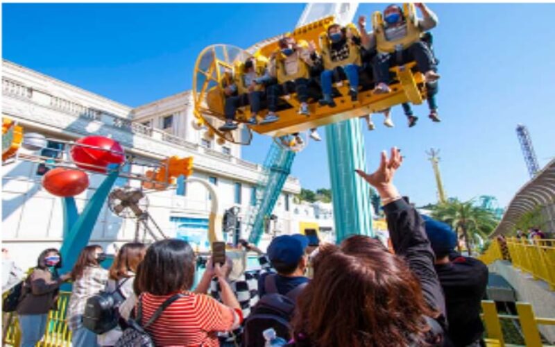 Kaohsiung: E-Da Theme Park Entrance Ticket - Iconic Rides and Experiences