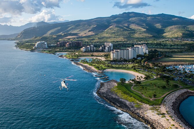 Kapolei: Doors-Off Helicopter Waterfall & Valley Explorer - Seating and Safety