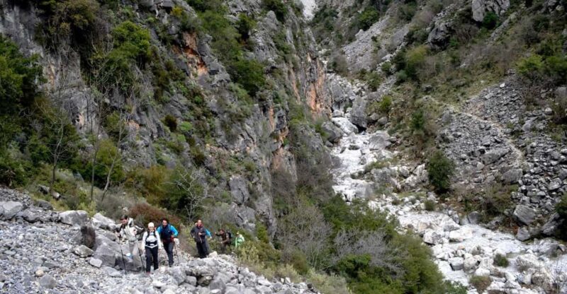 Kardamili : Hiking in Petrovouni - Key Points