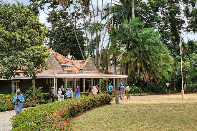 Karen Blixen Museum, Beads Craft and Giraffe Day Tour - Accessibility and Participation