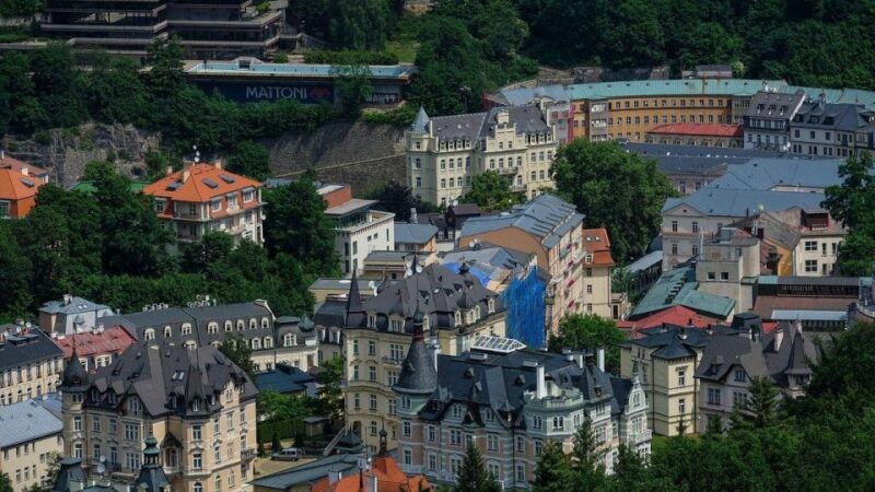 Karlovy Vary: Private Walking Tour - Historical and Cultural Significance