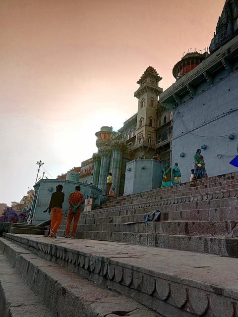 Kashi Spiritual Tour: Manikarnika Ghat & Cultural Immersion. - Accessibility and Additional Information