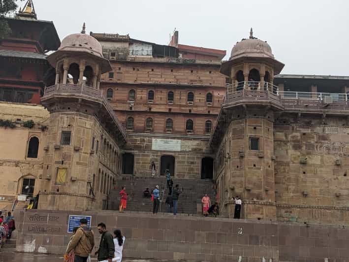 Kashi Vishwanath, Manikanka, Ganga Aarti - Itinerary and Locations