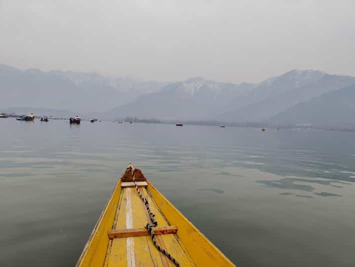Kashmir Dal Lake Srinagar Houseboat Stay for 4 Days - Accommodation and Meals