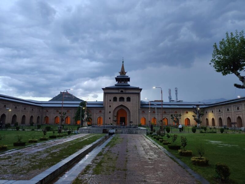 Kashmir Dal Lake Srinagar Houseboat Stay for 4 Days - Included Activities